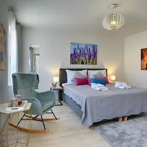 D&a Center With Free Parking Апартаменты