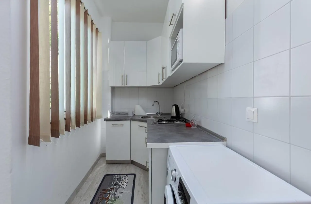 Guest house Apartments Smaila Pula