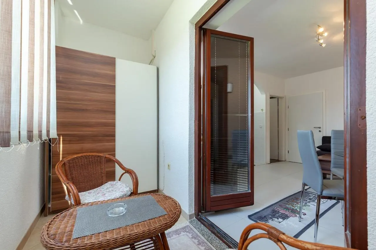 *** Guest house Apartments Smaila Pula Croatia